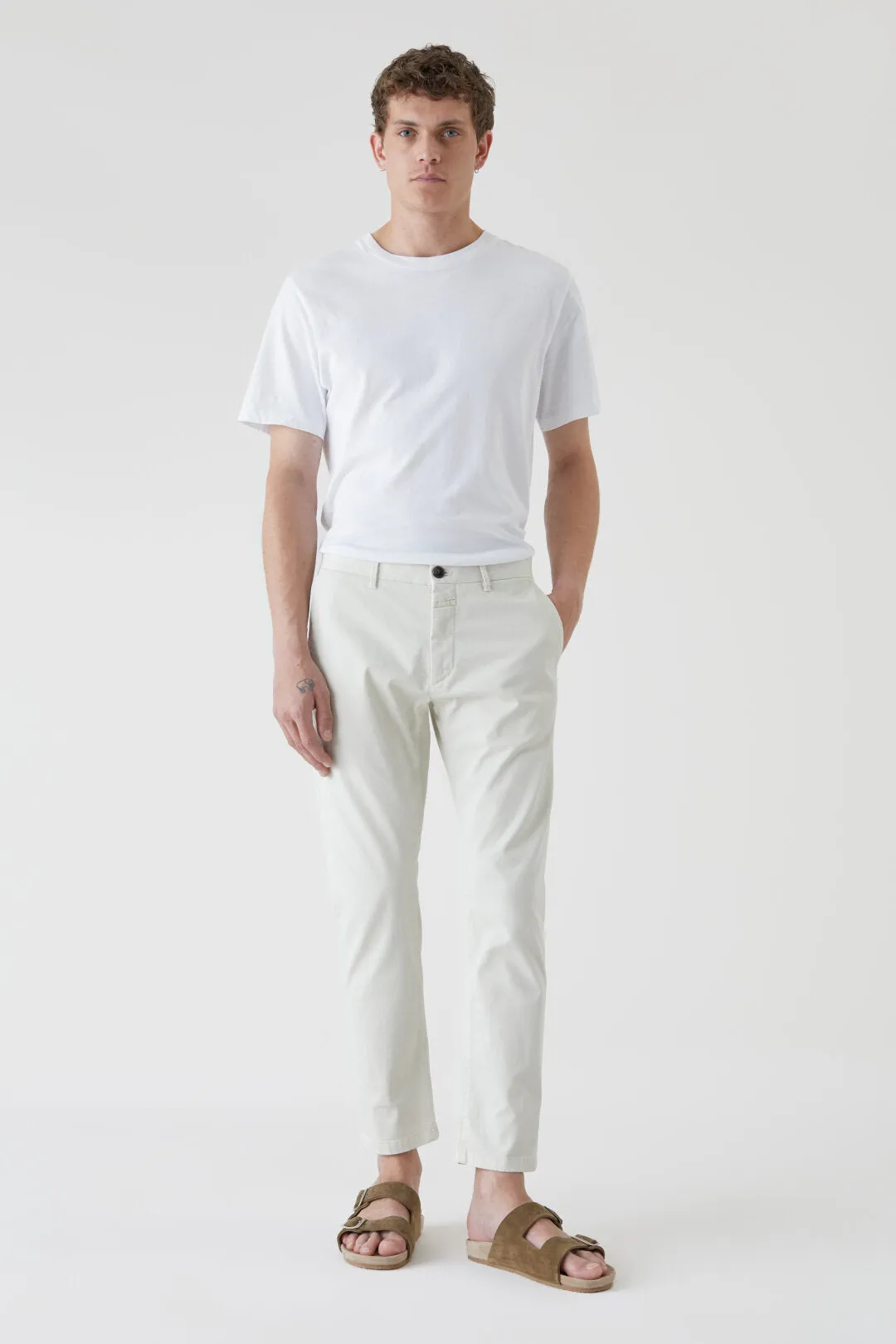 Closed Clifton Slim Chino