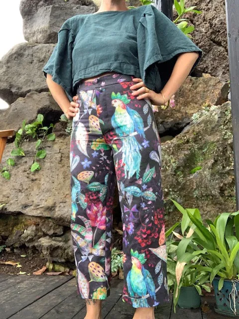 Linen cotton canvas in jungle bird