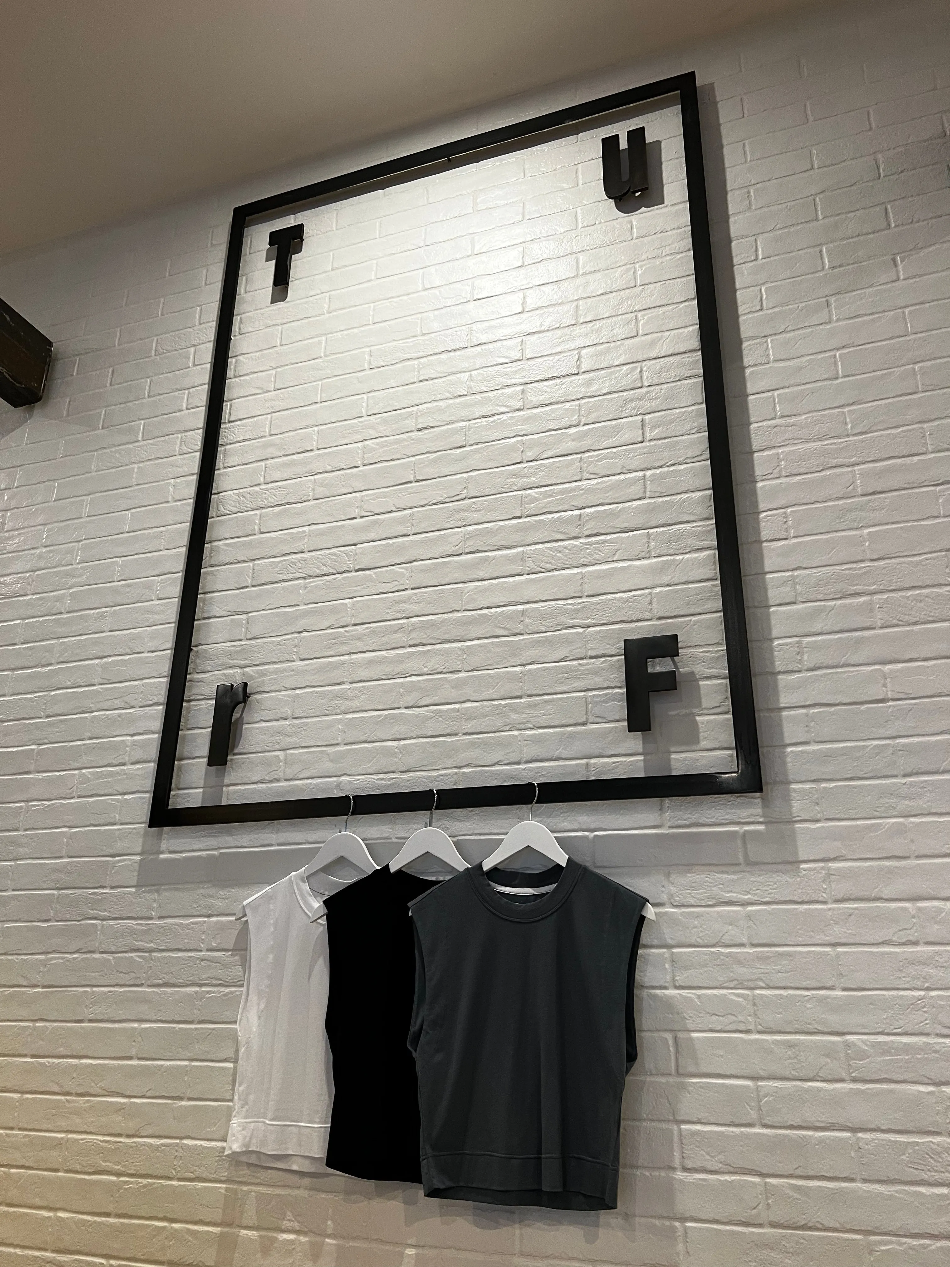 Not So Basic, Basic Tee Crop Black