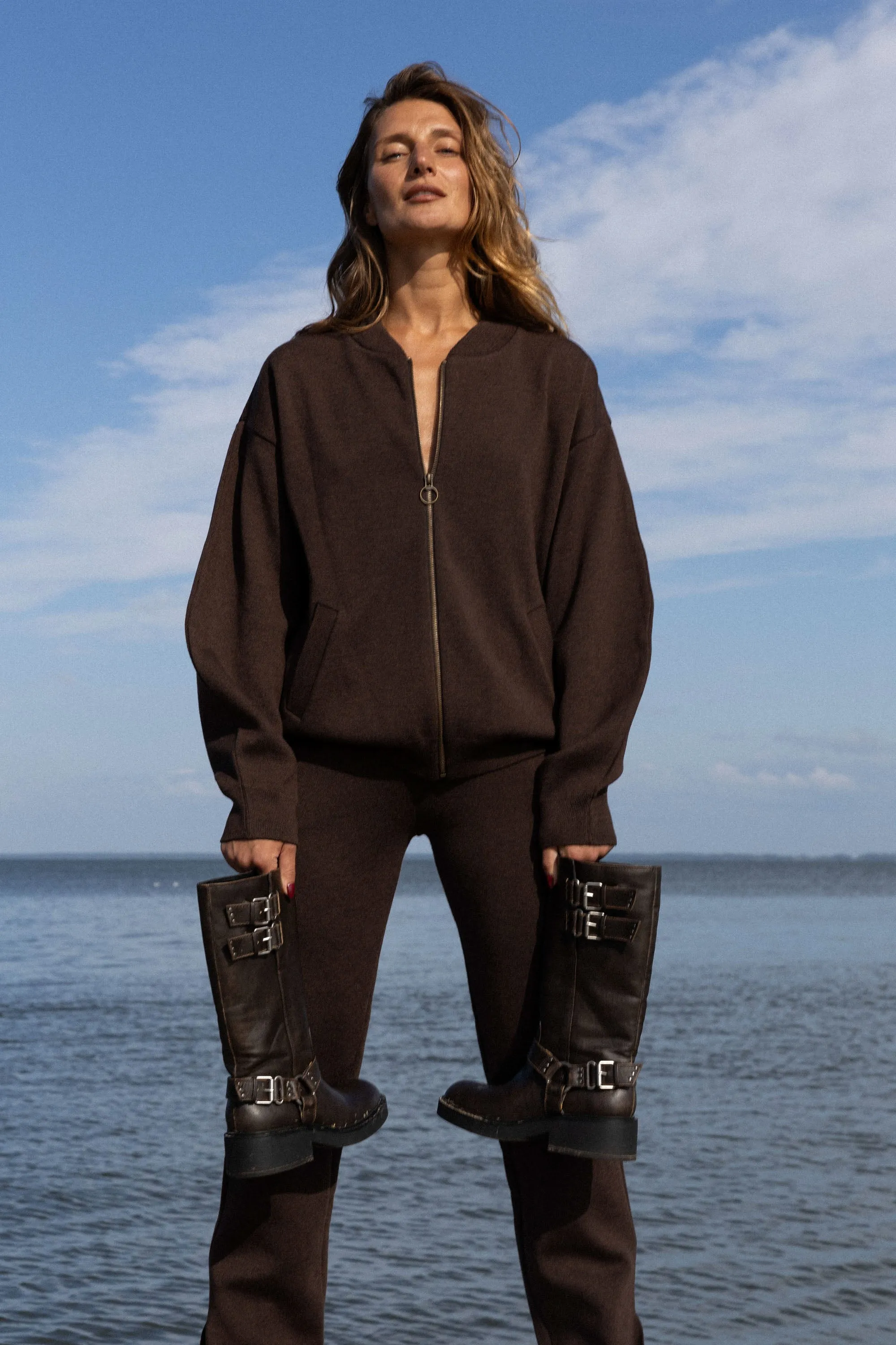 Onda 100% Merino Bomber Jacket Chocolate
