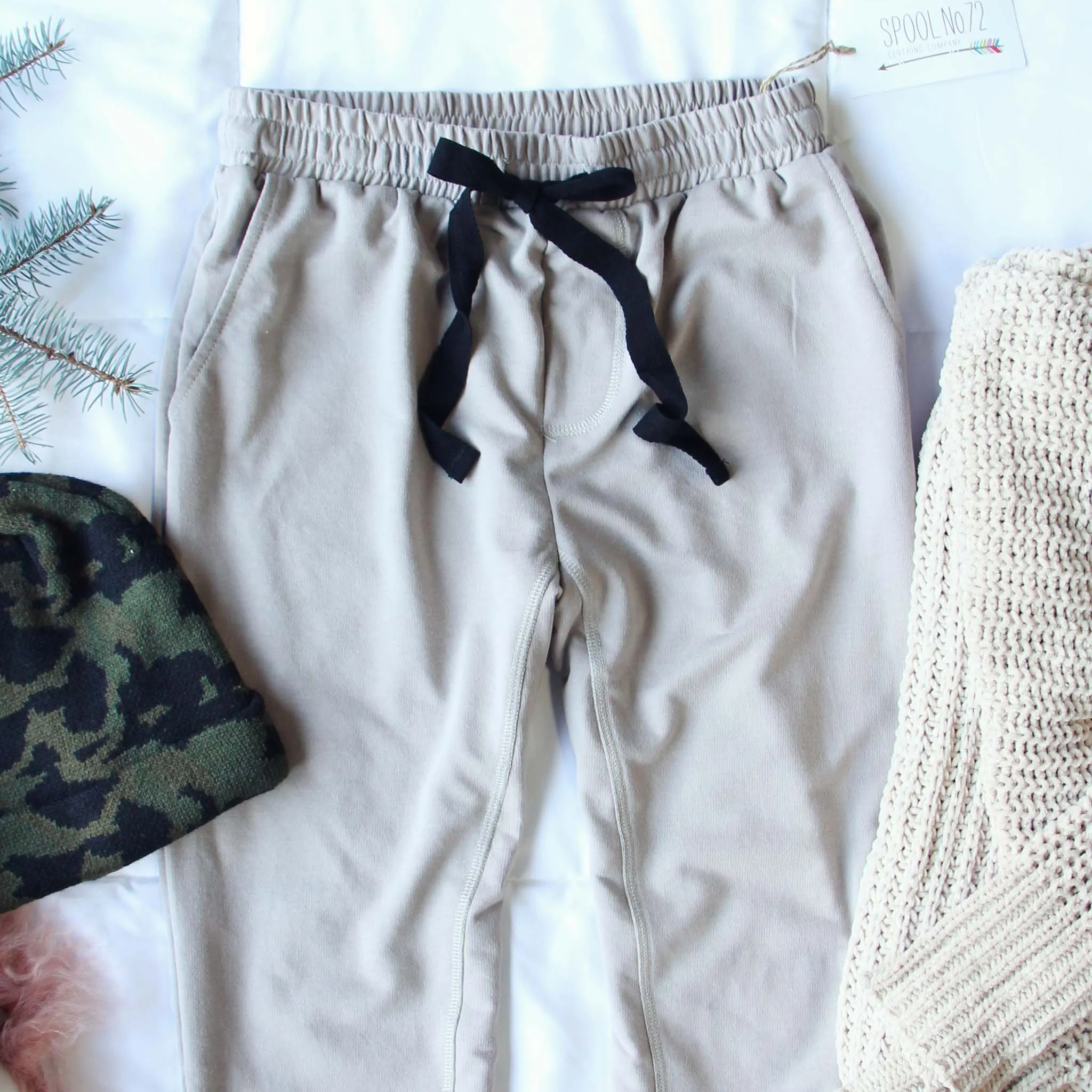 Sweet Cuff Joggers in Taupe