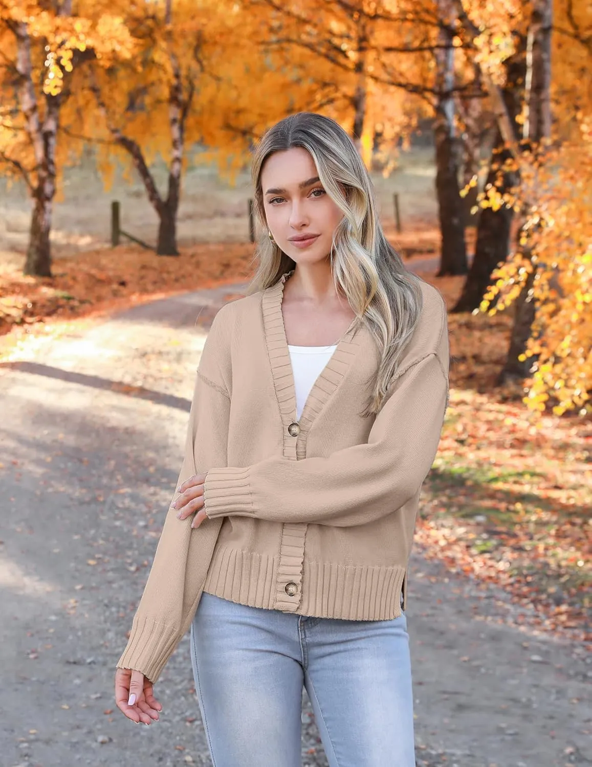 Zeagoo Women's Cropped Cardigan 2025 Fall Button Sweaters V Neck Long Sleeve Cardigans Knit Outwear